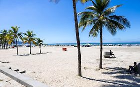 Apto confortavel a 170m da Praia Vila Tupi